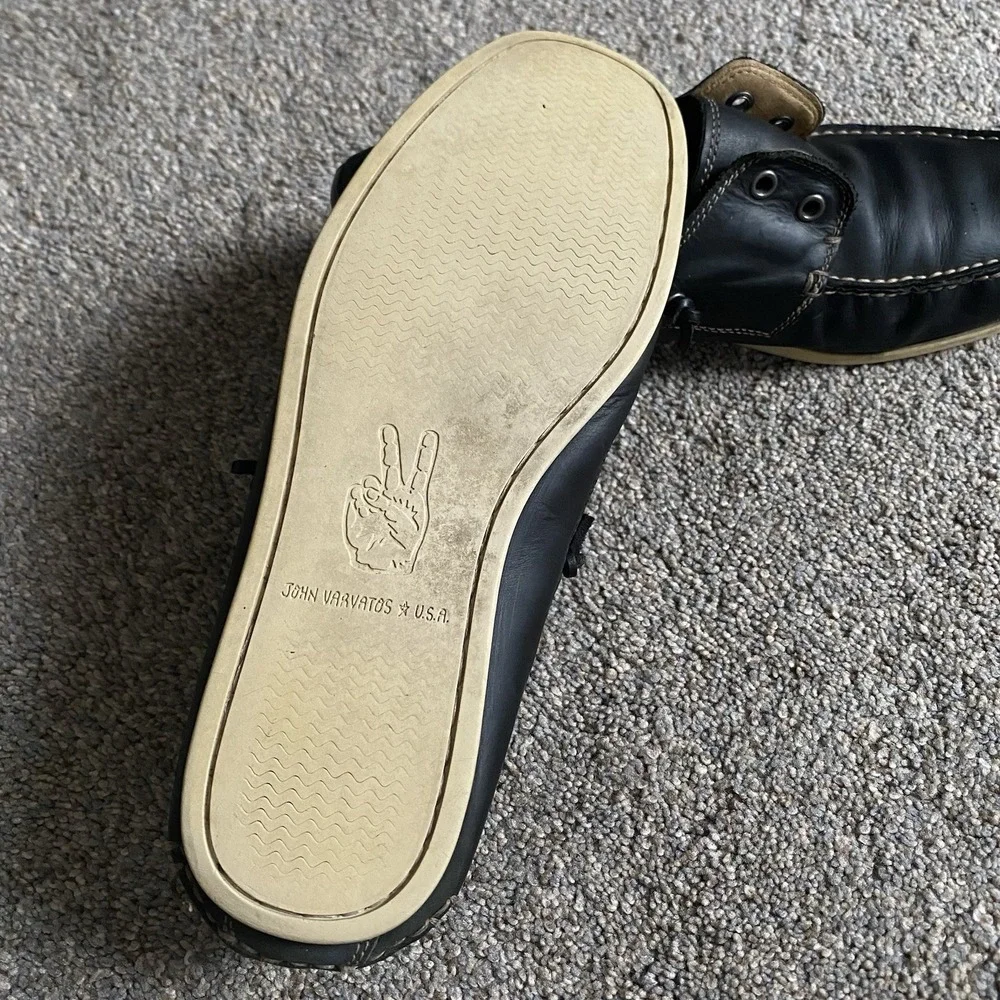 John Varvatos USA Boat Shoes Men 9.5 Brown Leather Loafers Laceless Slip On
